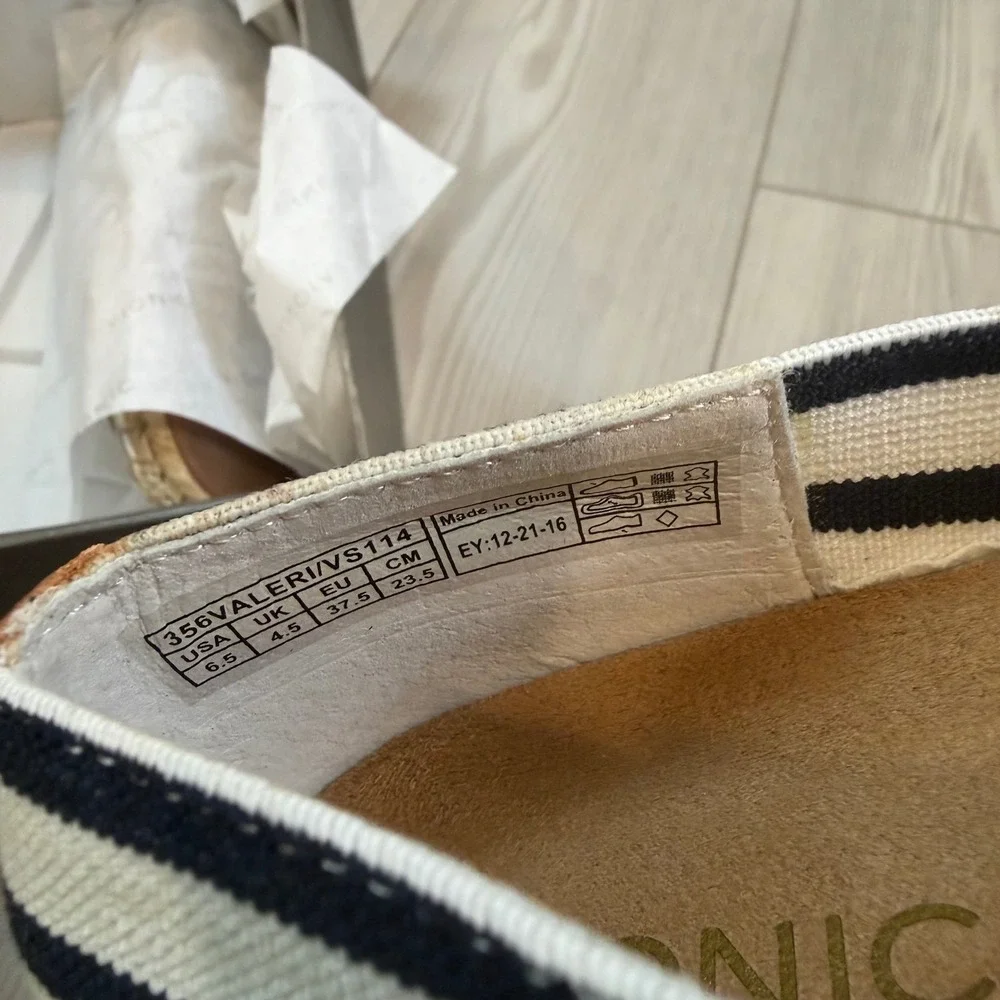 NEW Vionic Coast Valeri Navy Stripe Espadrille Slip On Flat Orthaheel Womens 6.5